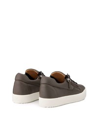 dunkelbraune Leder niedrige Sneakers von Giuseppe Zanotti