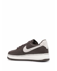 dunkelbraune Leder niedrige Sneakers von Nike