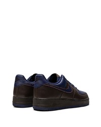 dunkelbraune Leder niedrige Sneakers von Nike