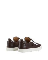 dunkelbraune Leder niedrige Sneakers von Giuseppe Zanotti