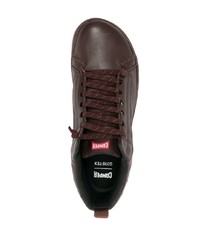dunkelbraune Leder niedrige Sneakers von Camper