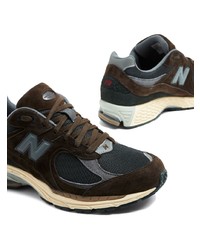 dunkelbraune niedrige Sneakers von New Balance