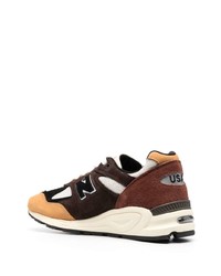 dunkelbraune niedrige Sneakers von New Balance