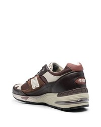 dunkelbraune niedrige Sneakers von New Balance