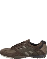 dunkelbraune niedrige Sneakers von Geox