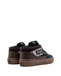 dunkelbraune niedrige Sneakers von Vans