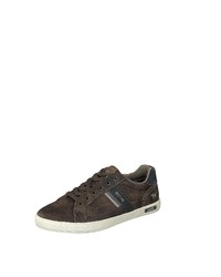 dunkelbraune niedrige Sneakers von Mustang Shoes