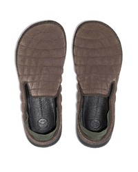 dunkelbraune Slip-On Sneakers aus Wildleder von Merrell