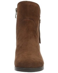 dunkelbraune Stiefel von Caprice