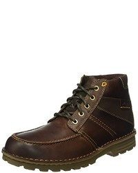 dunkelbraune Stiefel von Clarks