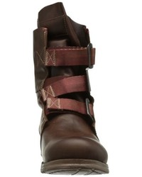 dunkelbraune Stiefel von Fly London