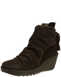 dunkelbraune Stiefel von Fly London