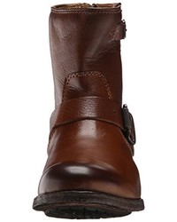 dunkelbraune Stiefel von Frye