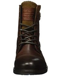 dunkelbraune Stiefel von Mustang