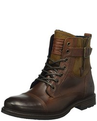 dunkelbraune Stiefel von Mustang