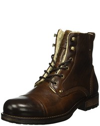 dunkelbraune Stiefel von Mustang