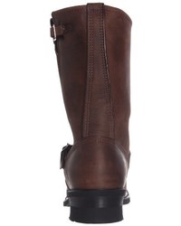 dunkelbraune Stiefel