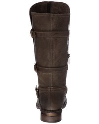 dunkelbraune Stiefel