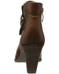 dunkelbraune Stiefel von Tamaris