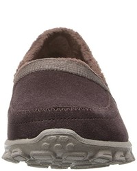 dunkelbraune Turnschuhe von Skechers