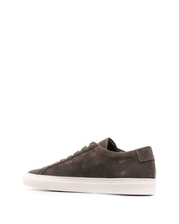 dunkelbraune Wildleder niedrige Sneakers von Common Projects