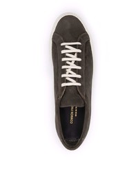 dunkelbraune Wildleder niedrige Sneakers von Common Projects