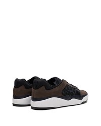 dunkelbraune Wildleder niedrige Sneakers von Nike