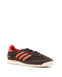 dunkelbraune Wildleder niedrige Sneakers von adidas