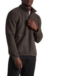 dunkelbrauner Fleece-Pullover mit einem zugeknöpften Kragen