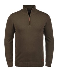 dunkelbrauner Pullover mit einem Reißverschluss am Kragen von BLEND