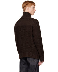 dunkelbrauner Pullover mit einem Reißverschluß von Jil Sander