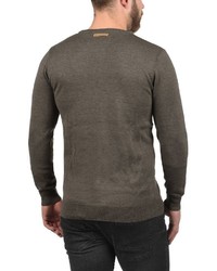 dunkelbrauner Pullover mit einem Rundhalsausschnitt von INDICODE