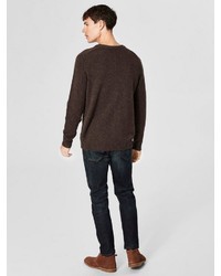 dunkelbrauner Pullover mit einem Rundhalsausschnitt von Selected Homme