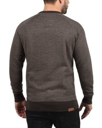 dunkelbrauner Pullover mit einem Rundhalsausschnitt von Solid