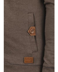 dunkelbrauner Pullover mit einem zugeknöpften Kragen von BLEND