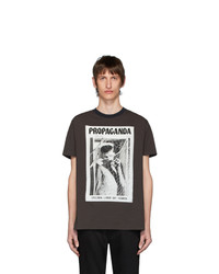 dunkelbraunes bedrucktes T-Shirt mit einem Rundhalsausschnitt von Acne Studios