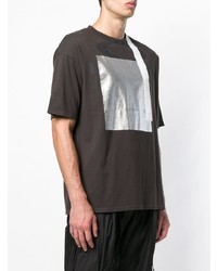 dunkelbraunes bedrucktes T-Shirt mit einem Rundhalsausschnitt von Oakley By Samuel Ross