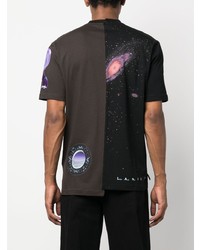 dunkelbraunes bedrucktes T-Shirt mit einem Rundhalsausschnitt von Lanvin