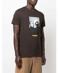dunkelbraunes bedrucktes T-Shirt mit einem Rundhalsausschnitt von Pleasures