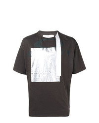 dunkelbraunes bedrucktes T-Shirt mit einem Rundhalsausschnitt von Oakley By Samuel Ross