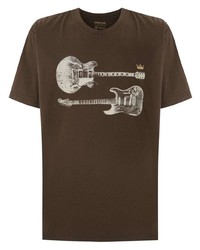 dunkelbraunes bedrucktes T-Shirt mit einem Rundhalsausschnitt von OSKLEN