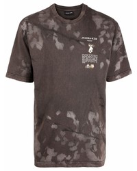 dunkelbraunes Mit Batikmuster T-Shirt mit einem Rundhalsausschnitt von Mauna Kea