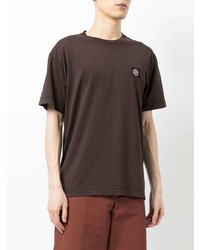 dunkelbraunes T-Shirt mit einem Rundhalsausschnitt von Stone Island