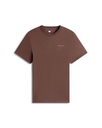 dunkelbraunes T-Shirt mit einem Rundhalsausschnitt von Tommy Jeans
