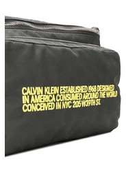 dunkelgraue Bauchtasche von Calvin Klein 205W39nyc