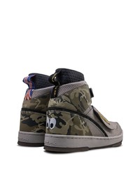 dunkelgraue Camouflage hohe Sneakers aus Segeltuch von Reebok