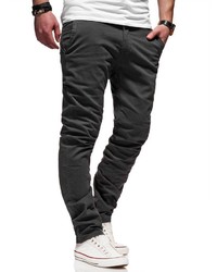 dunkelgraue Chinohose von behype