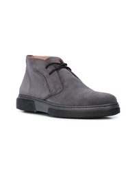 dunkelgraue Chukka-Stiefel aus Wildleder von Salvatore Ferragamo