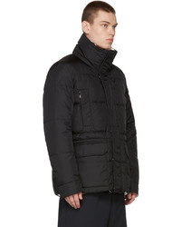 dunkelgraue Daunenjacke von Moncler