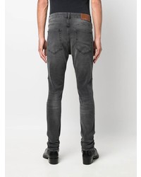 dunkelgraue enge Jeans mit Destroyed-Effekten von Flaneur Homme